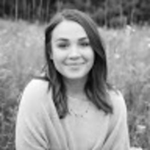 Meet your Posher, Chloe